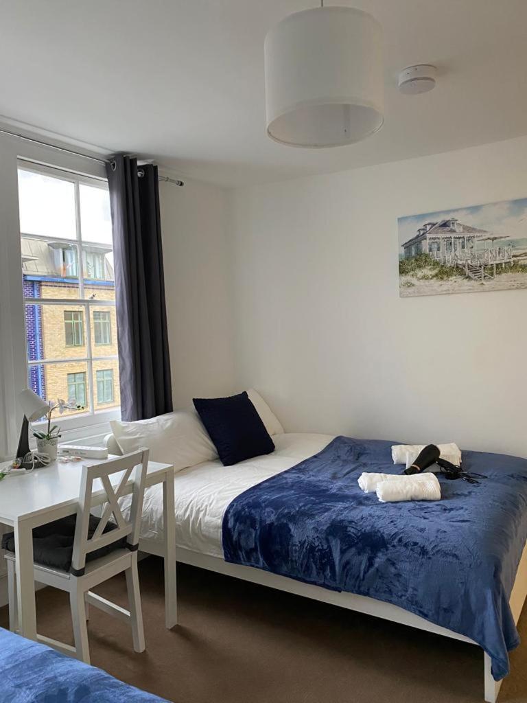 Comfy Private Rooms In Camden Town, Central London Exterior photo