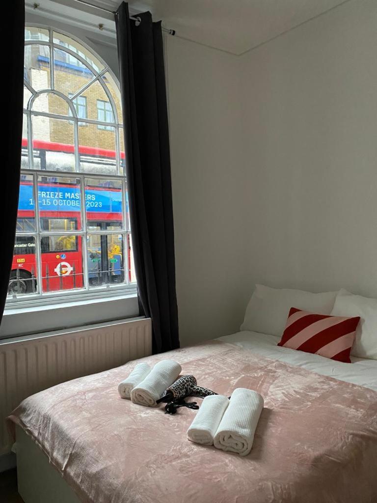 Comfy Private Rooms In Camden Town, Central London Exterior photo
